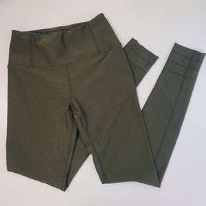 MPG Revitalize Signature Legging in Leaf Green - S